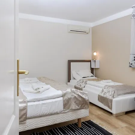 Zenubia Hotel