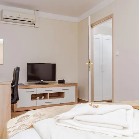 Zenubia Hotel Hajduszoboszlo