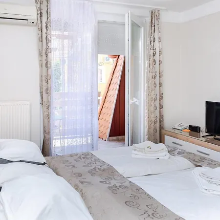 Zenubia Hotel Hajduszoboszlo